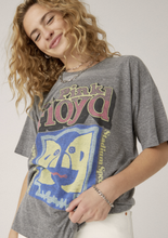 Load image into Gallery viewer, PINK FLOYD STADIUM SPECTACULAR MERCH TEE