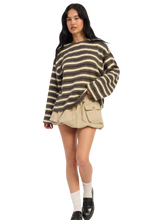 Load image into Gallery viewer, FRANKIE OVERSIZED SWEATER

