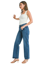 Load image into Gallery viewer, THE RELAXED STRAIGHT LEG
