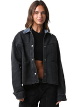 Load image into Gallery viewer, Contrast denim jacket
