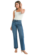 Load image into Gallery viewer, THE RELAXED STRAIGHT LEG
