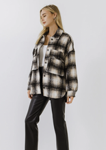 Load image into Gallery viewer, PLAID OVERSIZED SHACKET
